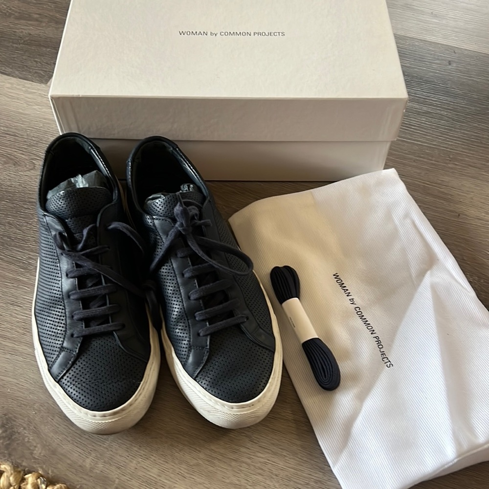 Common Projects Woman Navy Leather Perforated 38 with Box